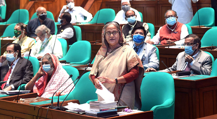 ‘খালেদার সংসার টিকিয়ে রাখতে জিয়াকে পদোন্নতি দেন বঙ্গবন্ধু’